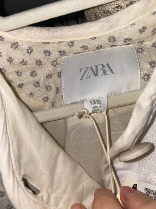 Nowa kurtka ocieplana
Zara Timelesz patchwork bomberka
116 cm 6 lat