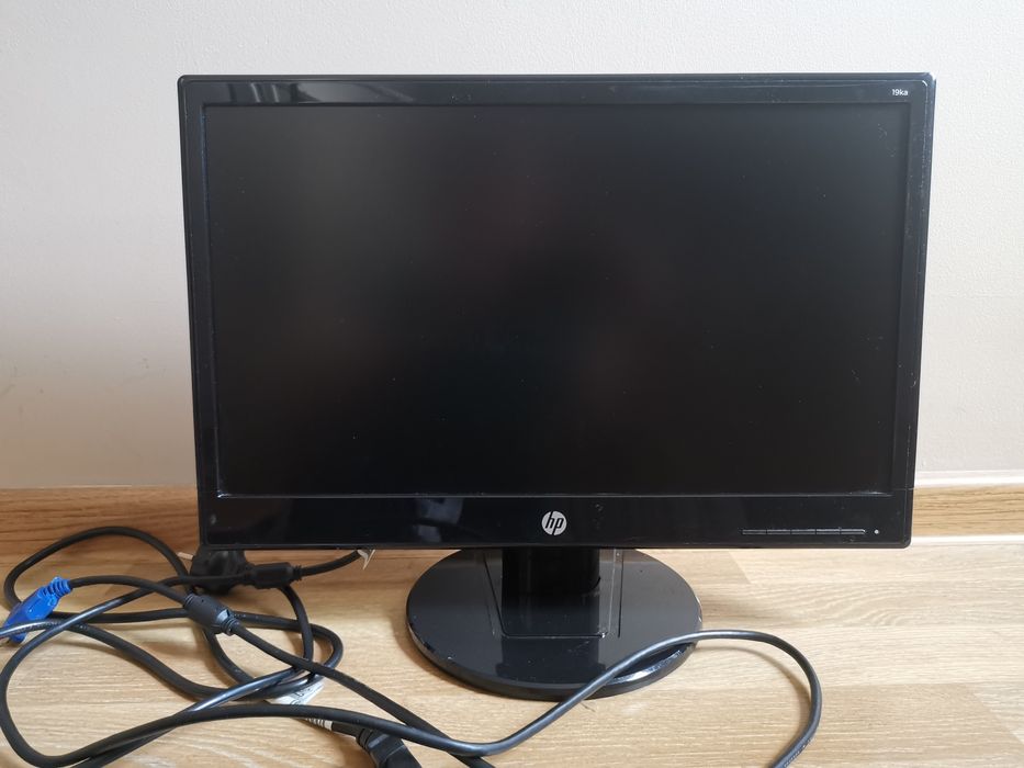 Monitor HP 19 cali