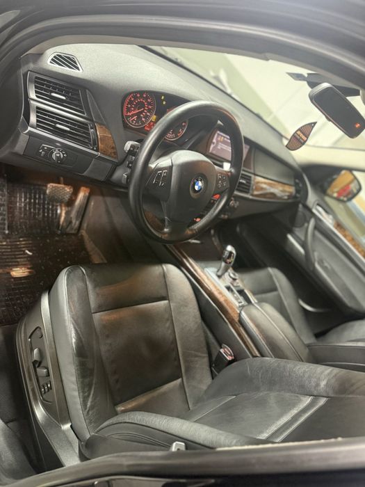 BMW X5   Продам вся в рідні красці