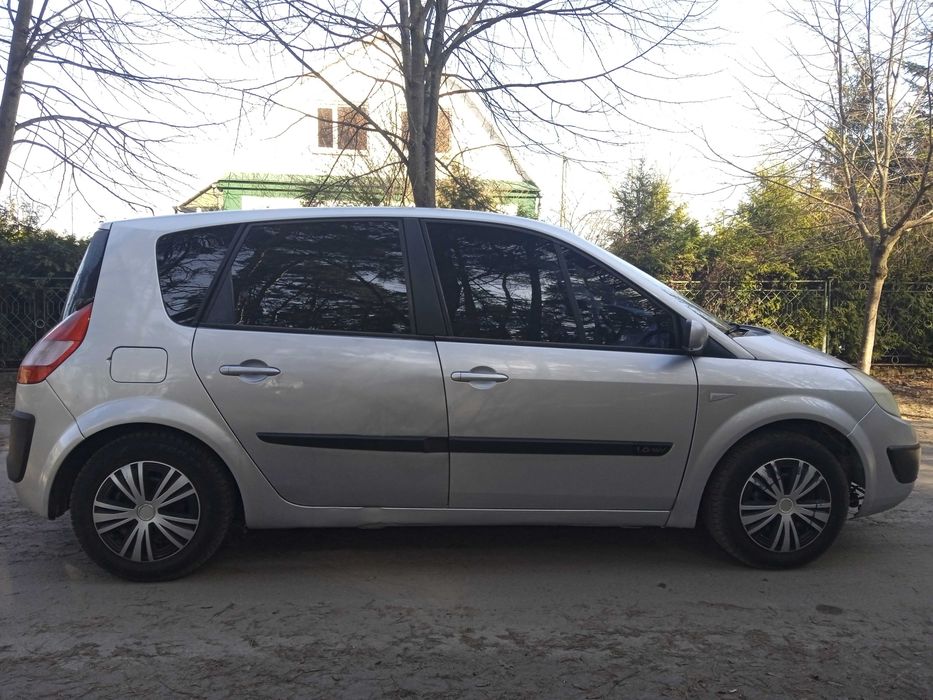 Мінівен Renault Scenic II 1.6 ГАЗ – БЕНЗИН 2005 року