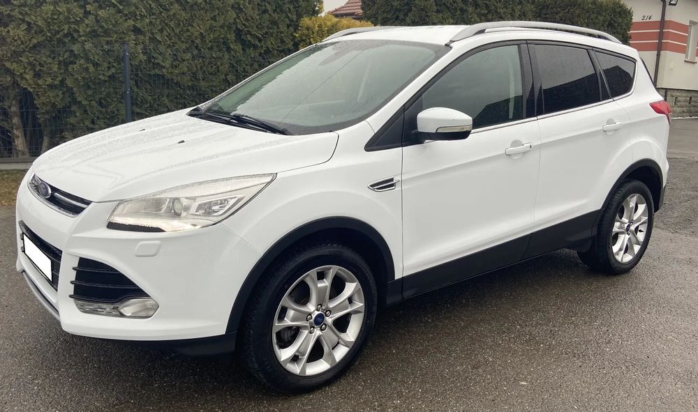 Ford Kuga 2.0TDCi 150KM Manual 4x4 Kamera KeyLes Xenon LED SONY Klimatronik Temp