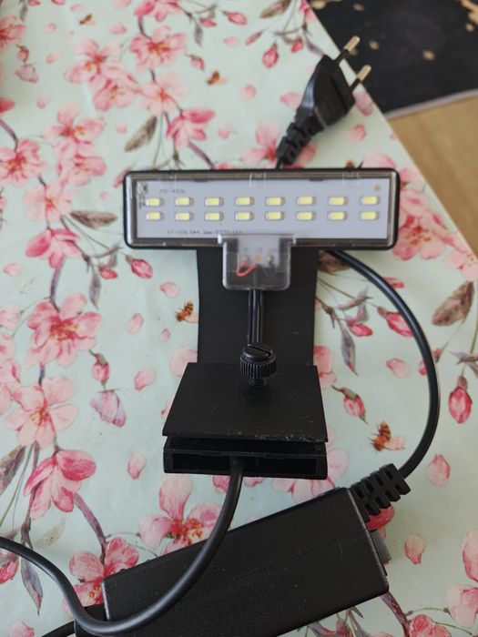 Lampka LED do akwarium