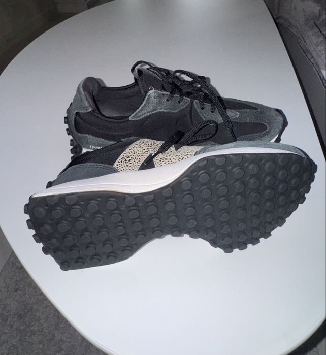 Кросівки new balance 327 40