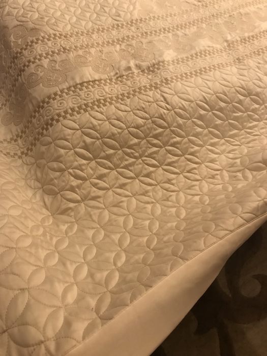 Покрывало,классика,комфорт,качество,уют.