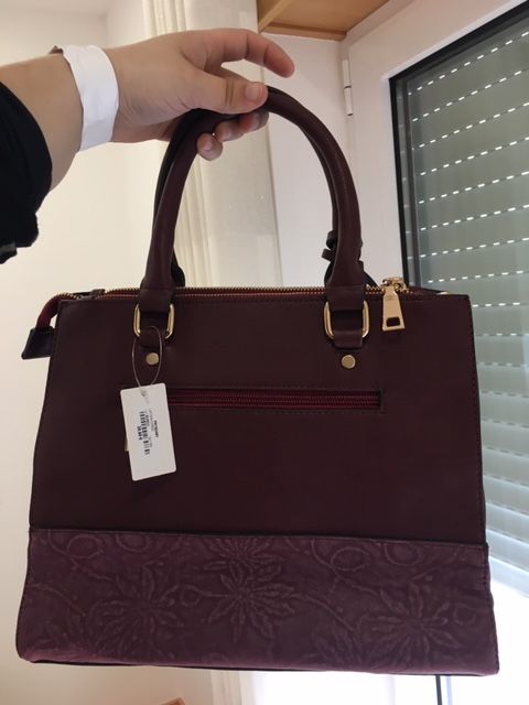 Mala NOVA super gira