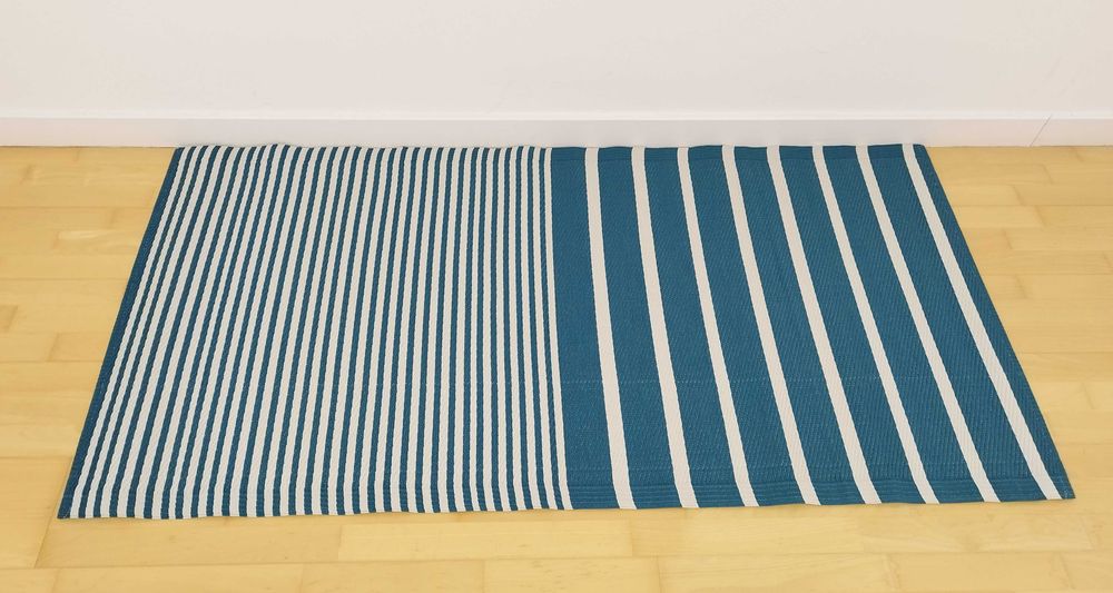 Outdoor Rug, Green and White