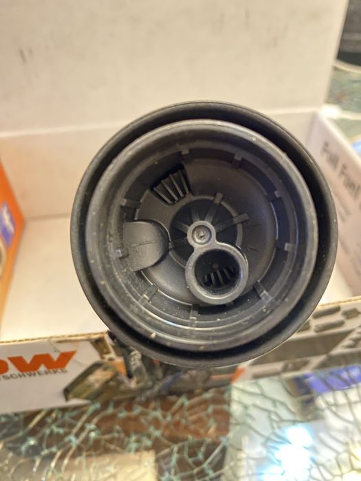 Pompa paliwa VAG Audi S3 TT VW Golf R32