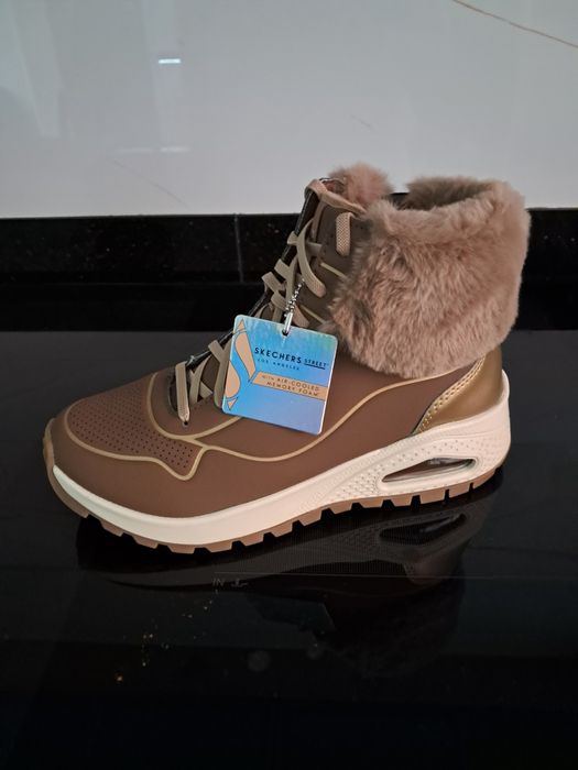 Botas Skechers No 37 com etiqueta