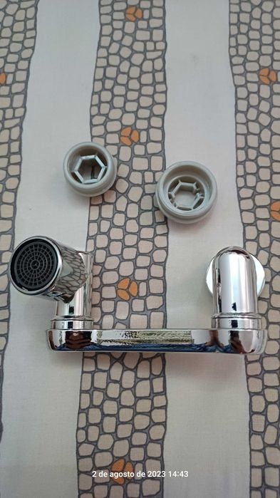 Rotatable Faucet Extender64309613474817123