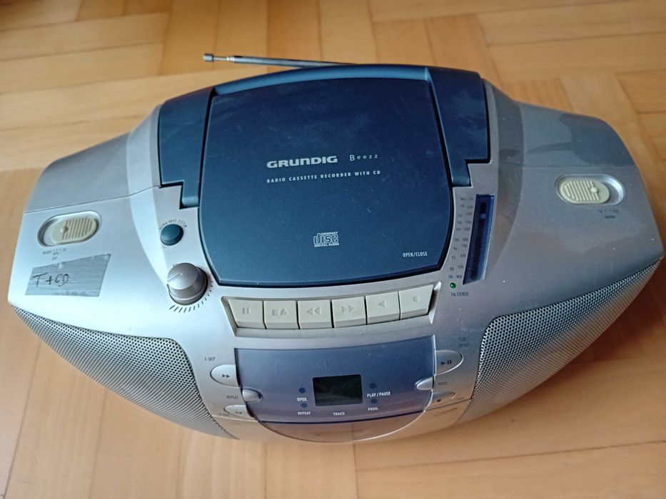 Radiomagnetofon  Grundig BEEZZ-RRCD 4101  wysyłka