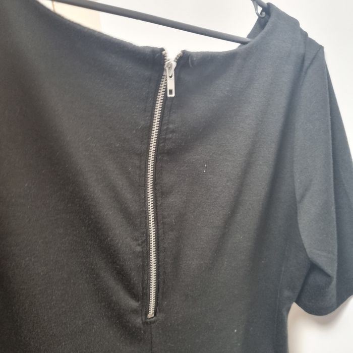 Sukienka mała czarna zamek zip midi