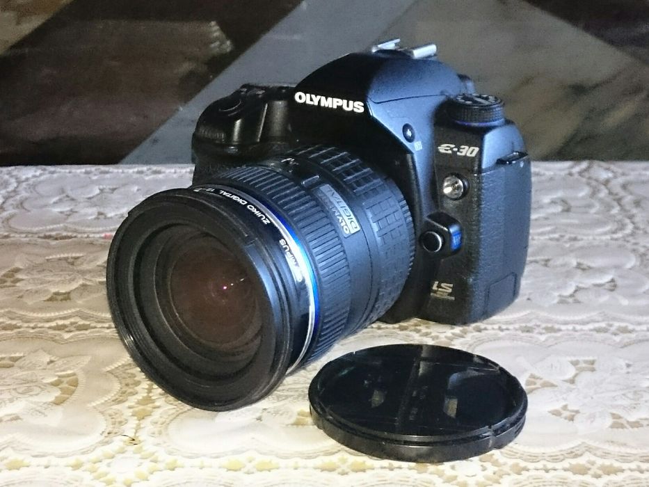 Продам фотоаппарат олимпус е30, вспышку