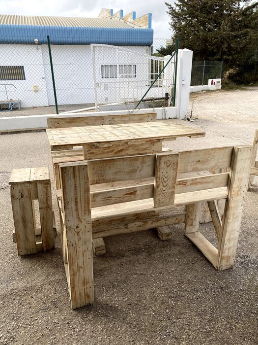 Conjuntos Móveis em Palete Outdoor/ Bar