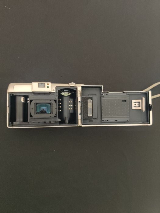 Nikon Zoom110S AF Плівочний фотоапарат