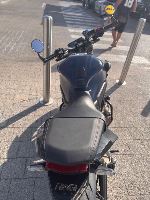 Honda CB 650R 21