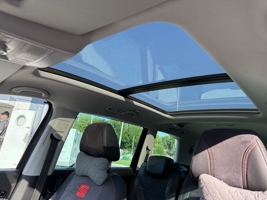Seat Alhambra 2011 • 2.0 TDI • 7 місць