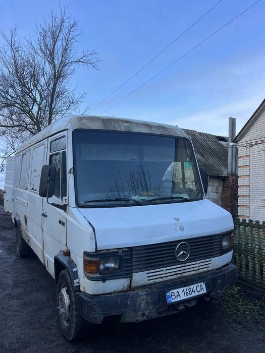 Продам Mercedes T2 609D