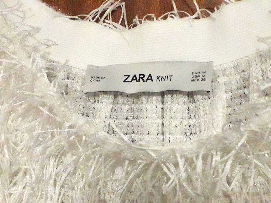 Camisola branca de malha com franjas da Zara M Nova