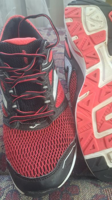 Продам кросівки Joma