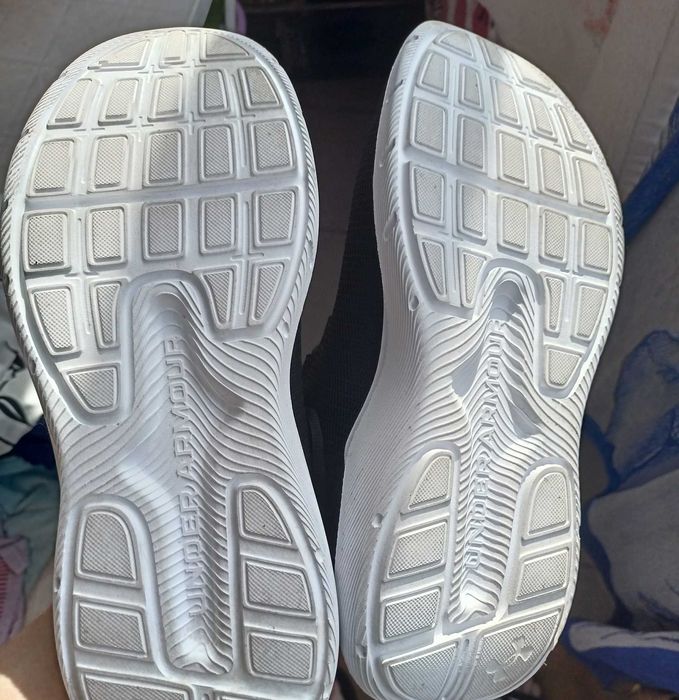 Buty Under Armour 42