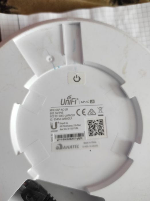 Ubiguiti точка доступу