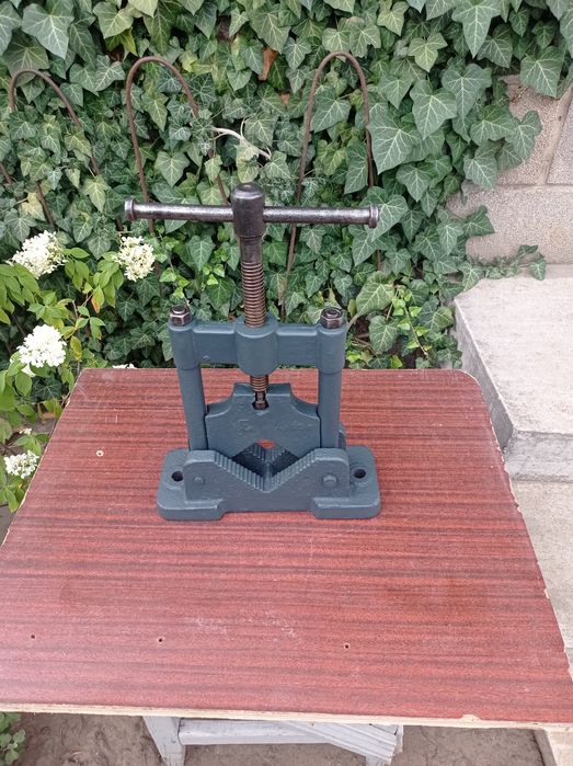 Тиски трубні СРСР