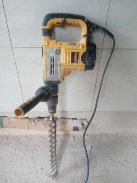 Wynajem młot wyburzeniowy kujący udarowy dłuta Bosch, DeWalt REDIS