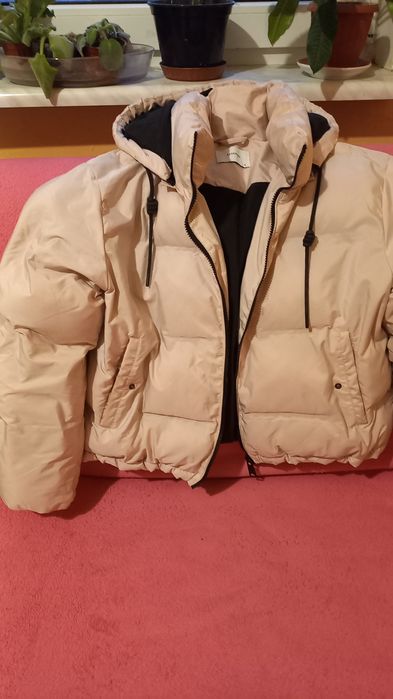 Продам куртку теплую