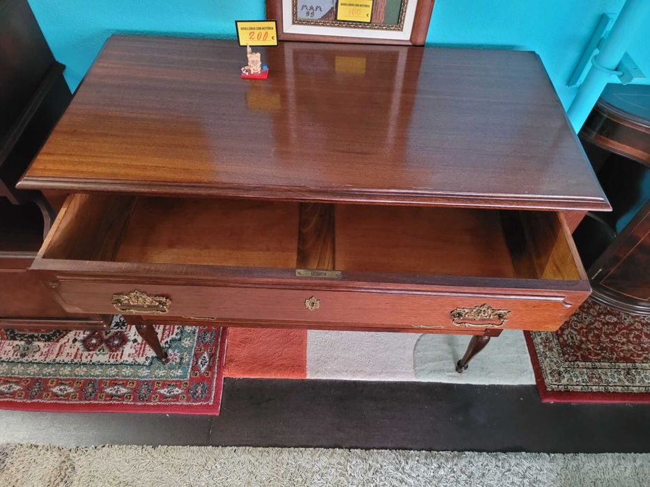 Cómoda antiga três gavetas - Bom estado geral