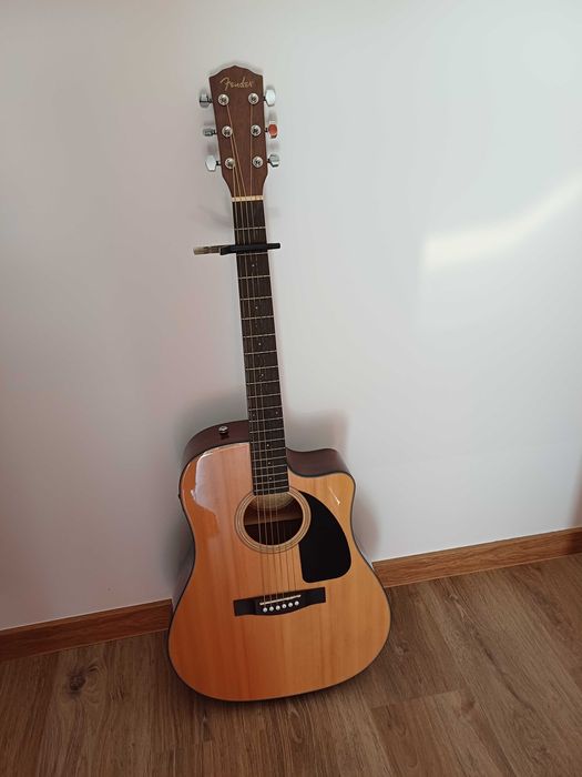 Guitarra Fender Electroacústica CD-60CE-NAT-DSV2 + Capo, Saco (Oferta)