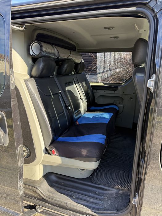 Opel Vivaro. Опель Віваро