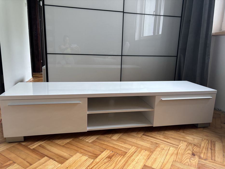 Szafka rtv jysk bialy polysk