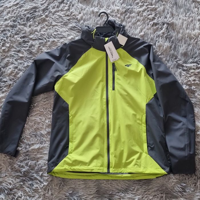 Kurka wiatrówka firmy 4F