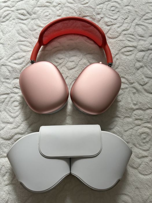 AirPods Max lighting