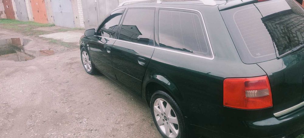 Автомобіль Audi A6 C5 2,5 дизель автомат 2003 року