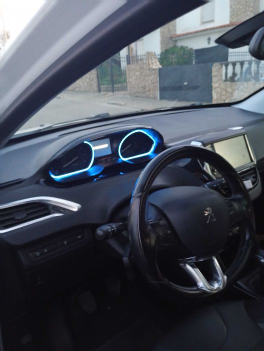 Peugeot 2008 branco c/teto panorâmico — photo 3
