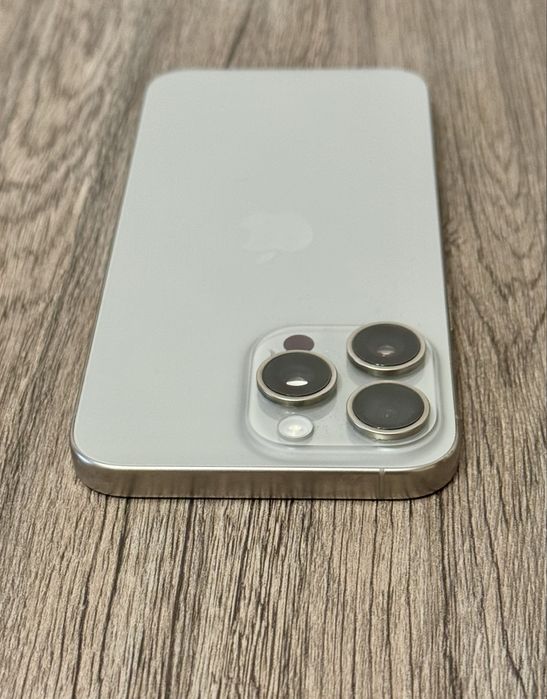 iPhone 15 Pro Max 256GB Natural Titanium Neverlock eSim