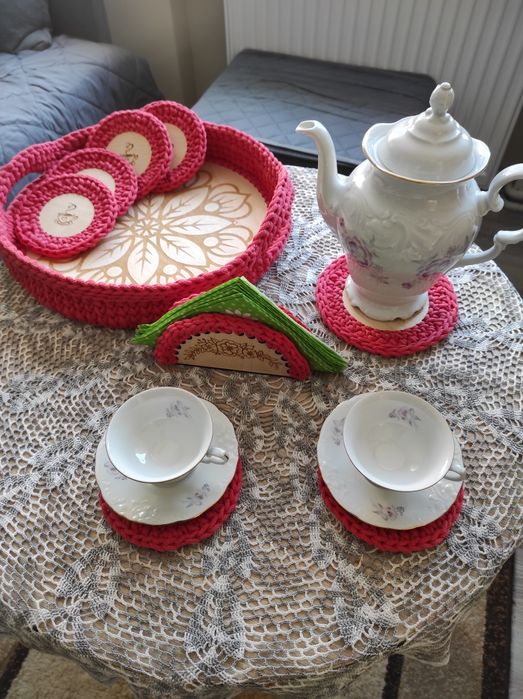 Taca z podstawkami plus gratis