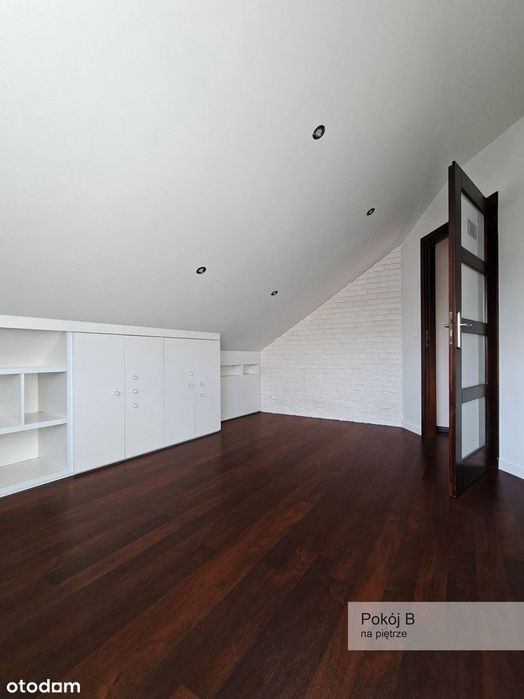 Mieszkanie dwupoziomowe z balkonem