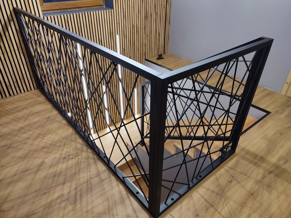 Balustrada harfa metalowa