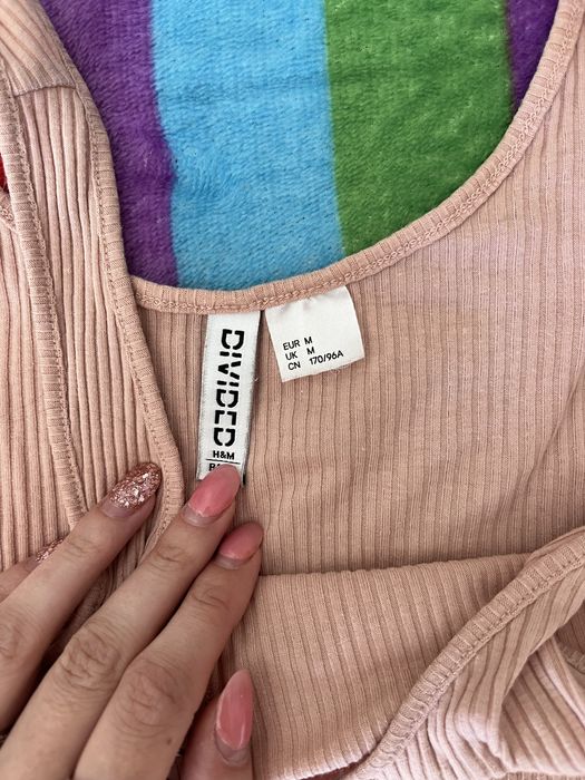 Różowy crop top H&M