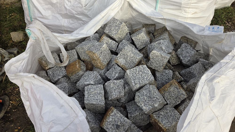 Kostka granitowa szara,  szaro ruda 7/9 8/11 4/6 płytki sortowane