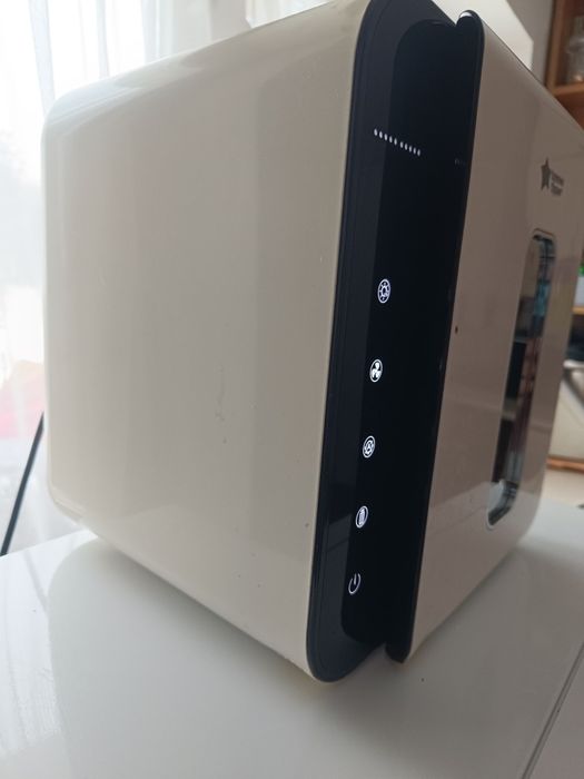 Sprzedam wyparzacz naswietlacz UV do akcesorii niemowlęcych