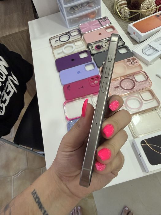 Iphone 16 pro cinza