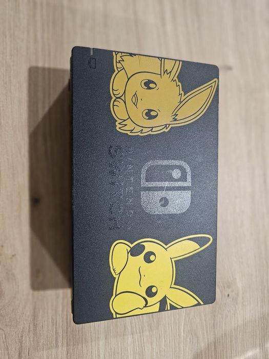 Nintendo switch série especial raichu