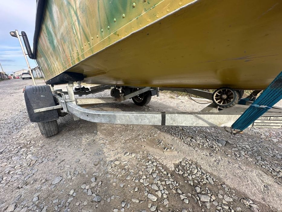 Моторний човен Неман 2