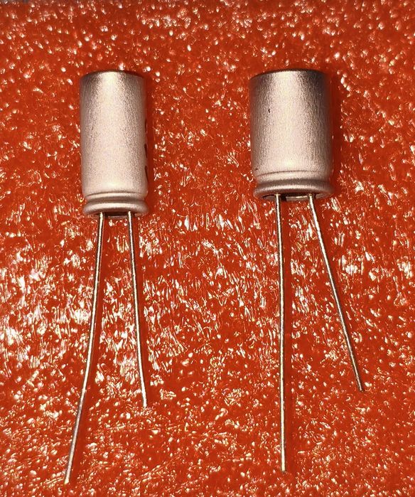 Конденсатори полімерні твердотельні 680 470 220 100μF