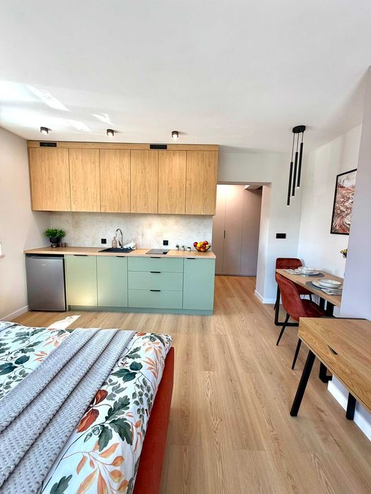 JASNA KAWALERKA W ŚCISŁYM CENTRUM- UL. Gałczyńskiego! pierwszy najemca | balkon | klimatyzacja | parking w cenie