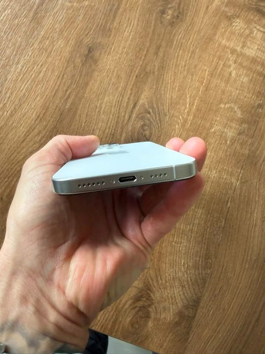 Iphone 16 pro max 256 GB bialy z USA