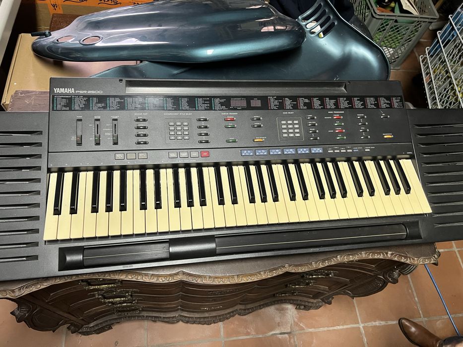 Piano yamaha psr 2500